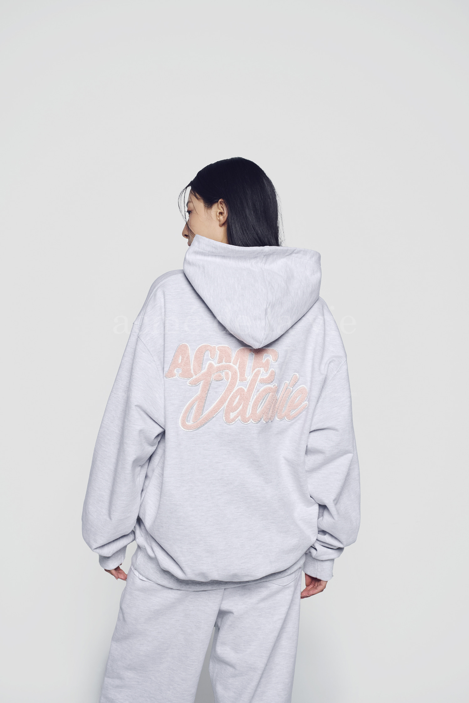 韓國直送 ADLV - ROUND SCRIPT BOUCLE LOGO HOODIE5