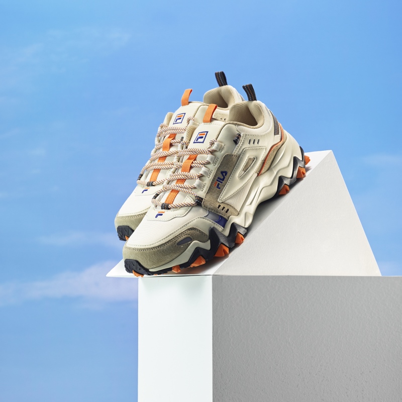 韓國FILA Oakmont TR (米色/橙色/藍色)