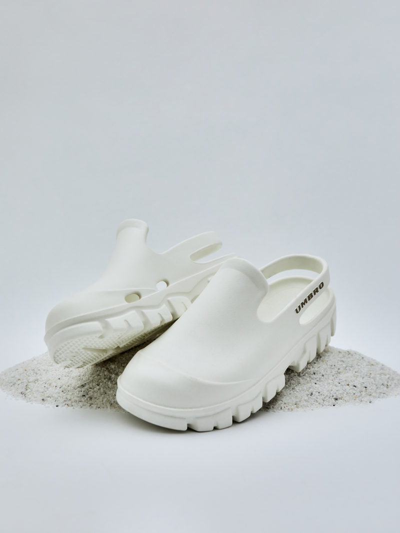 韓國 UMBRO - TOPI (토피) / (OWHT)O.White