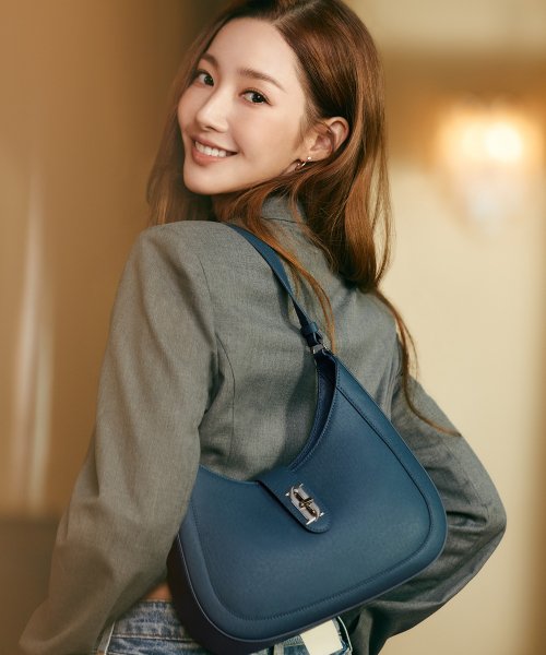 朴敏英同款|韓國 J.ESTINA - MERRY MD HOBO BD